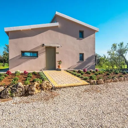 Epta Karpi Complex Of 7 Luxury