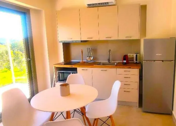 Villa Epta Karpi Complex Of 7 Luxury Skriperon