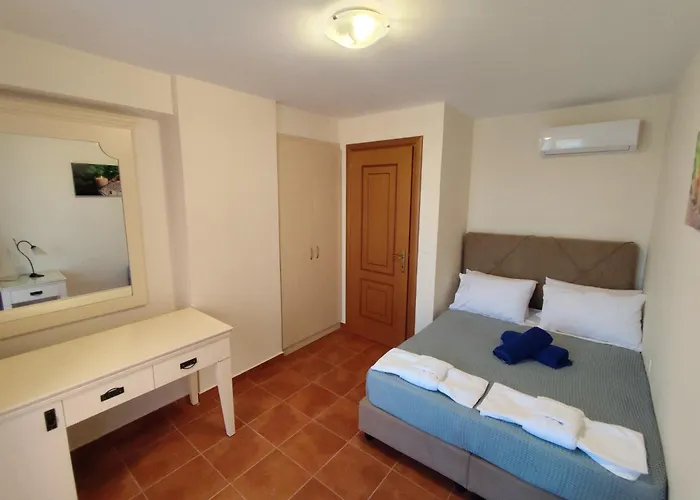 Epta Karpi Complex Of 7 Luxury Skriperon