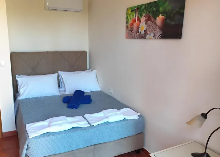 Villa Epta Karpi Complex Of 7 Luxury Skriperon