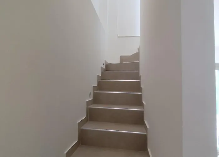 Epta Karpi Complex Of 7 Luxury Skriperon