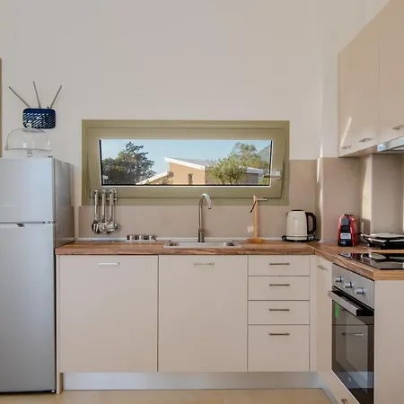 Epta Karpi Complex Of 7 Luxury Vilă