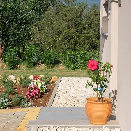 Epta Karpi Complex Of 7 Luxury